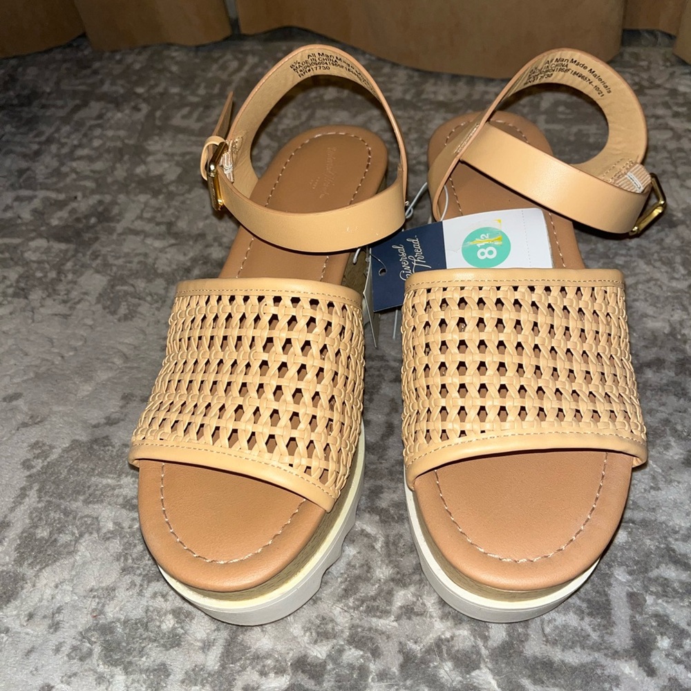 Universal Thread Beige Woven Sandals
